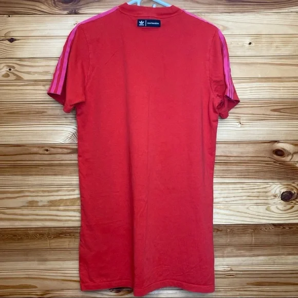 Adidas x marimekko 70s vibe red pink orange and purple T shirt  dress small - Picture 7 of 7
